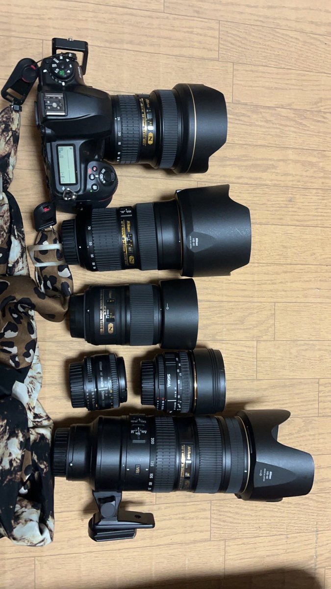 ete08021's tweet photo. いやっほーーーーーい🤟🤟🤟

うん。これで機材のせいにはできません。知識と経験と技術とセンスを磨こう！！

#Nikon 
#Nikond780
#一眼レフ　が好き
#大三元　揃ったー！ https://t.co/V5Y75HSUiw