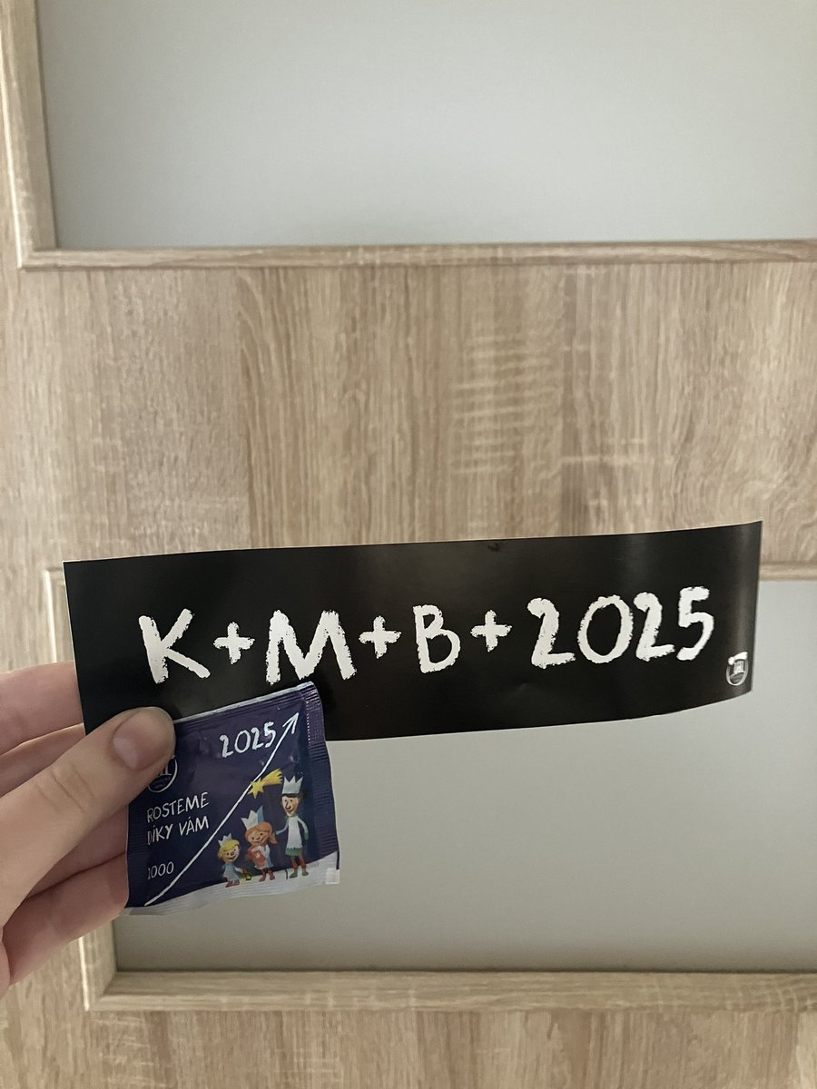 BarboraMareov01's tweet photo. V sobotu mě zaskočil upgrade Tříkrálové sbírky - samolepka 👀
V neděli zkouška z udržitelnosti.. no co jsem mohla použít jako příklad ... 
@CharitaCesko proč ta změna ? 🥹 https://t.co/SLgkUke2Dl