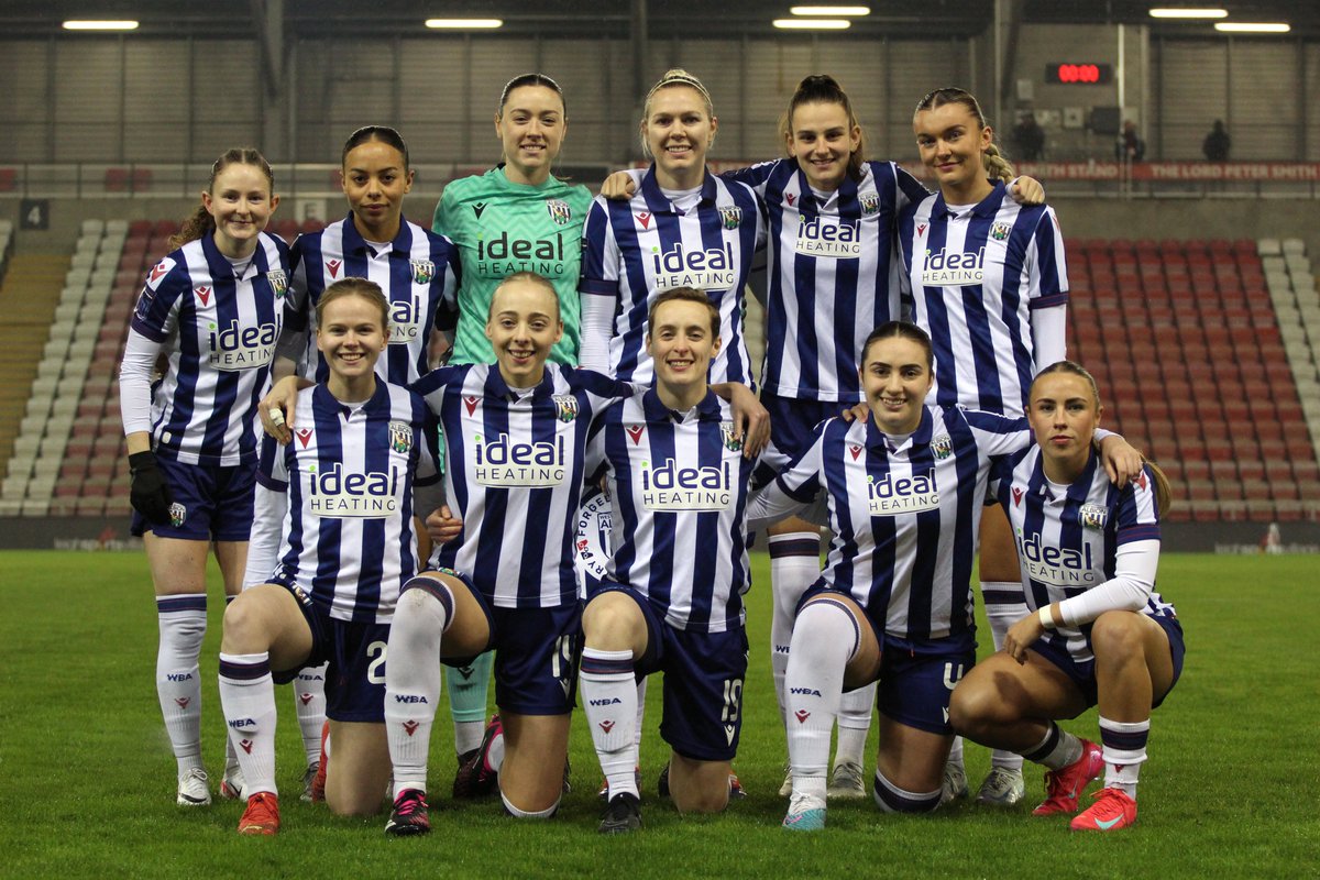 WBAWomen's tweet photo. Team. 🥰 https://t.co/N1vcs6bULU