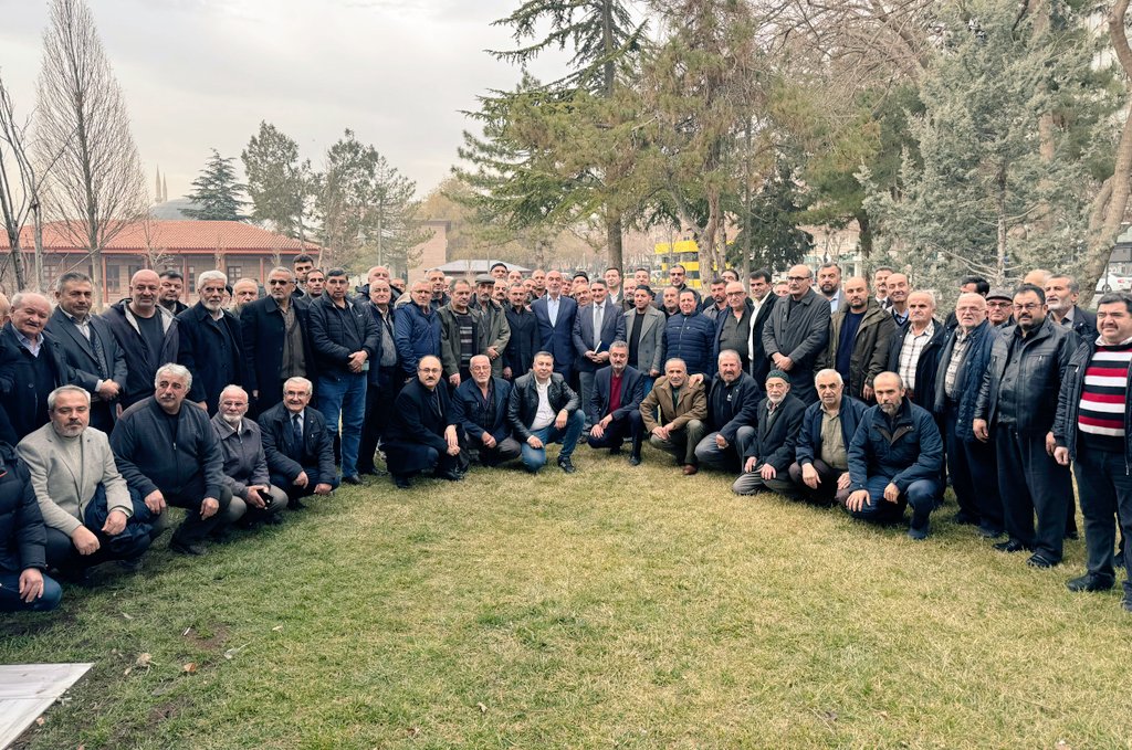 aktanitimkonya's tweet photo. 8. olağan il kongremiz kapsamında merkez mahalle başkanlarımızla istişare toplantısında bir araya geldik, AK Parti Teşkilatları Konya İl Delegeleri Ortak Akıl Toplantımızı gerçekleştirdik. https://t.co/FilhBZ1KtL
