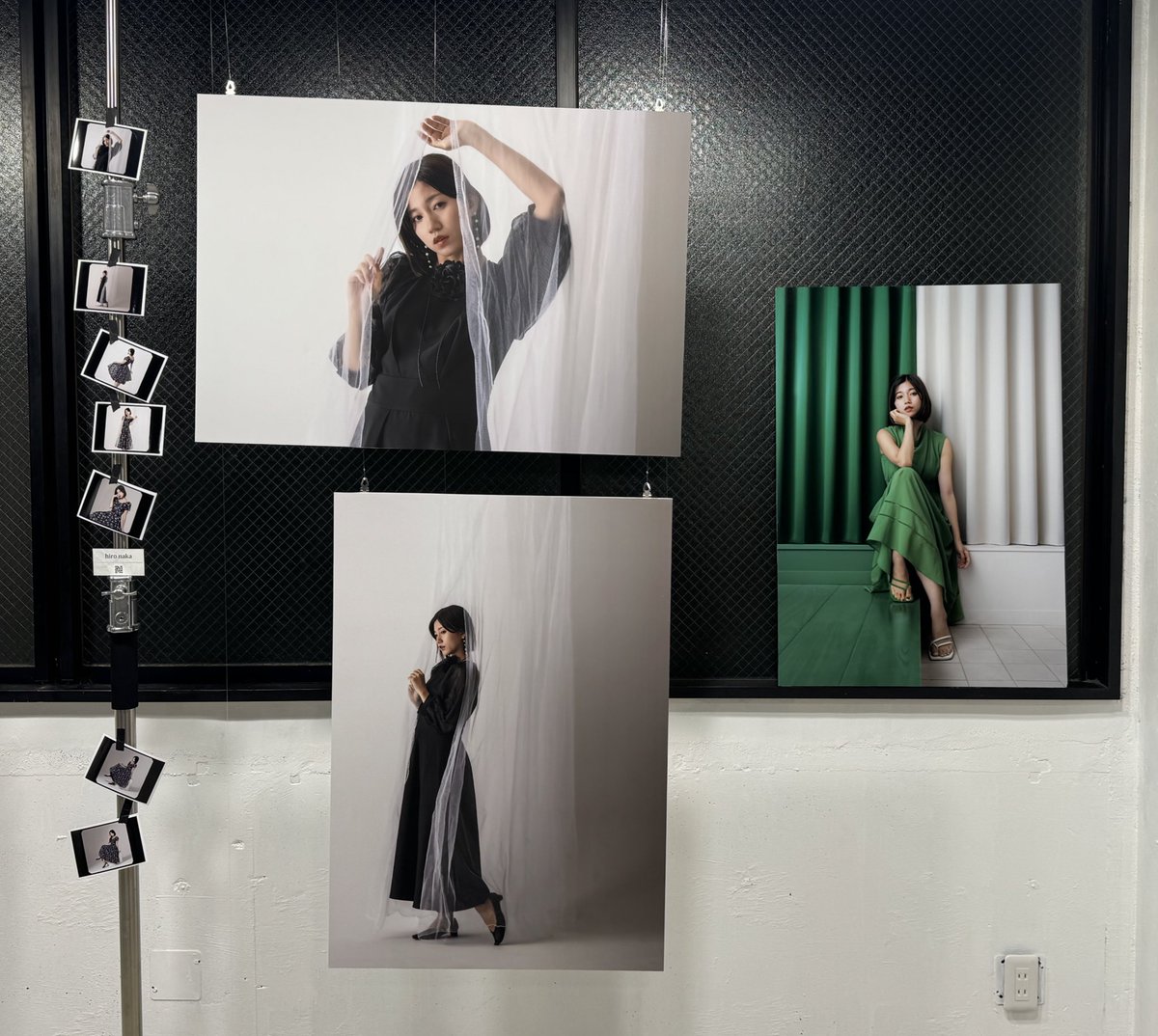 きむかな展<a href="/kimukana_iam/">きむかな展「I am」</a> 無事に終了いたしました
壁もピクチャーレールも無い場所にどうやって展示を組もうかギリギリまで悩んだのですが、自分的には良い感じにスペースを組めたかなと思います。
きむかなさん、2020年より色々と作品撮りにご協力いただきありがとうございました🙏