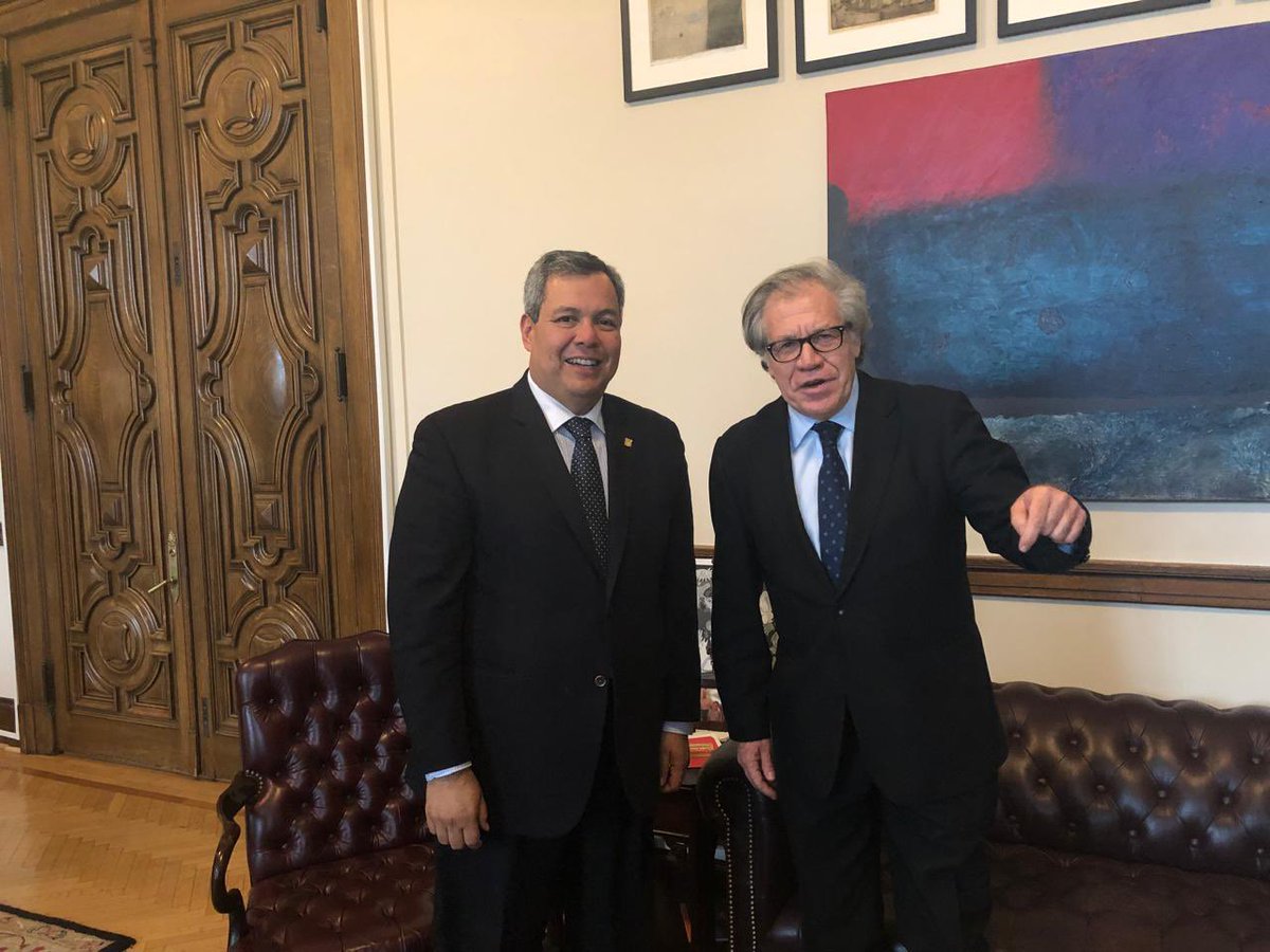Un recuerdo que la visita a la <a href="/OAS_official/">OAS</a> con <a href="/Almagro_OEA2015/">Luis Almagro</a> en el acercamiento del <a href="/BCIE_Org/">BCIE</a> con organismos regionales. Juntos se puede trabajar mejor!