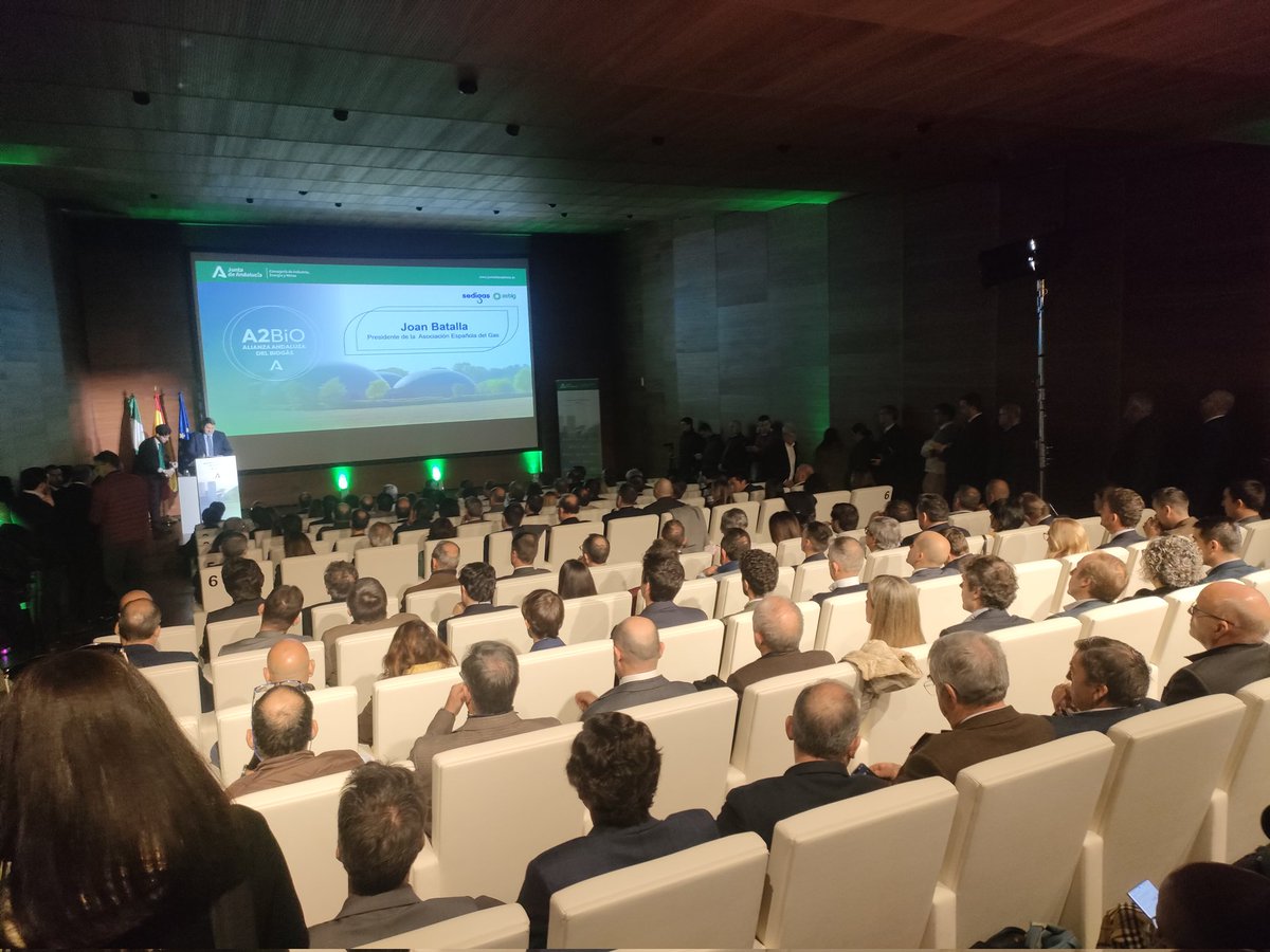 Museo_Ibero's tweet photo. El presidente de @AndaluciaJunta @JuanMa_Moreno ha puesto en valor el proyecto museístico que se va a desarrollar en el Museo Íbero en los próximos meses, durante el acto de presentación de la Agencia Andaluza del Biogás #A2BiO que se ha celebrado está mañana en el #Íbero https://t.co/GBacn3RRY2