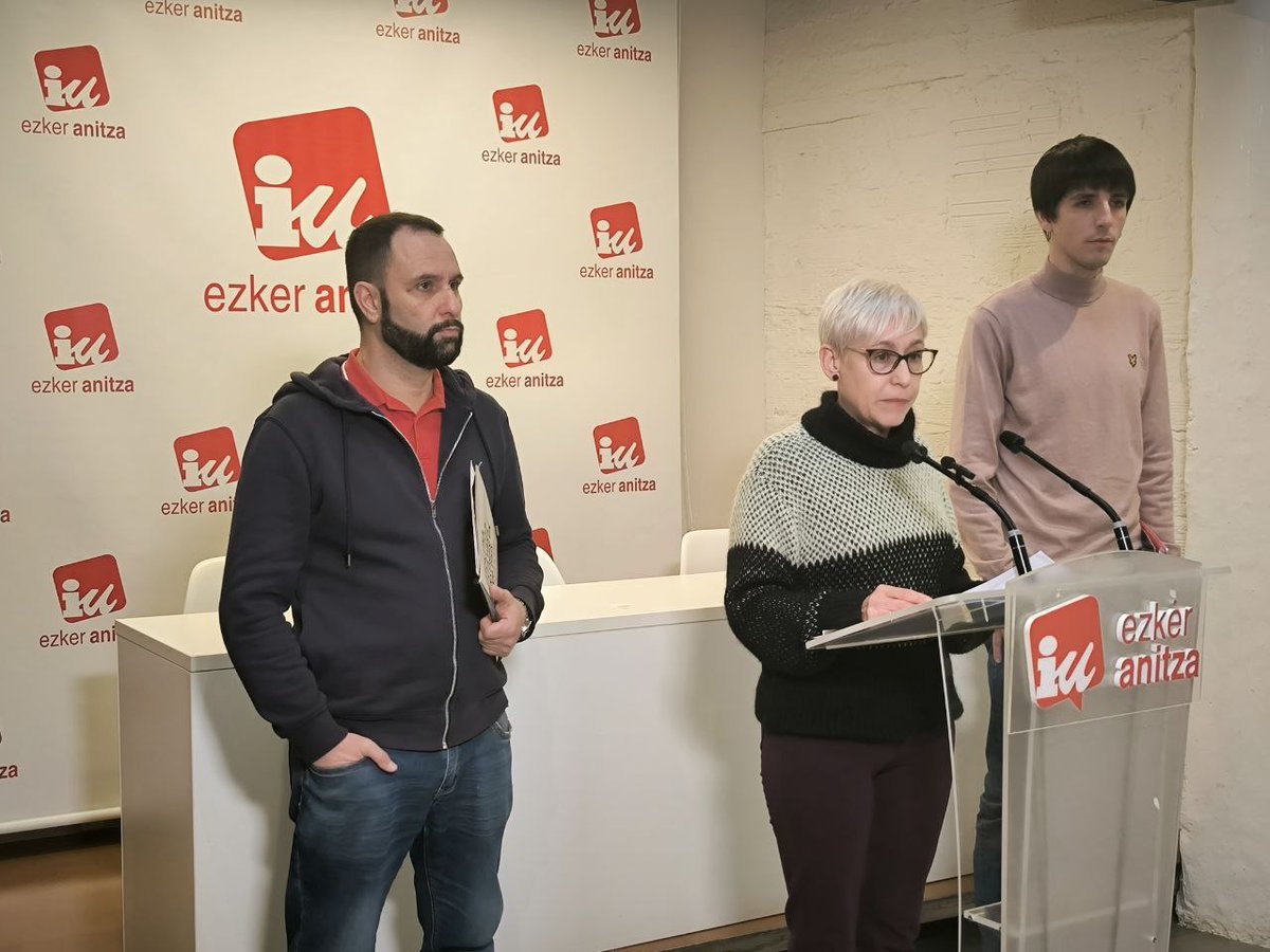 EzkerAnitzaIU's tweet photo. Es el momento de plantear una reforma fiscal justa y progresiva en Euskadi. 

Hoy hemos presentado una propuesta de reforma fiscal de país que trasladaremos a los partidos de izquierdas, sindicatos y agentes sociales vascos para enmendar la propuesta de las Diputaciones Forales. https://t.co/fJ2wnd5Ni7