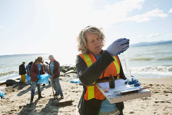 TradwifeOrigina's tweet image. California’s wildfires are back, and they’re on track to break records in CO2 emissions—because what better way to fight climate change than by letting nature unleash 12 million metric tons of CO₂ of carbon into the atmosphere?
#Irony #GreenSolutions