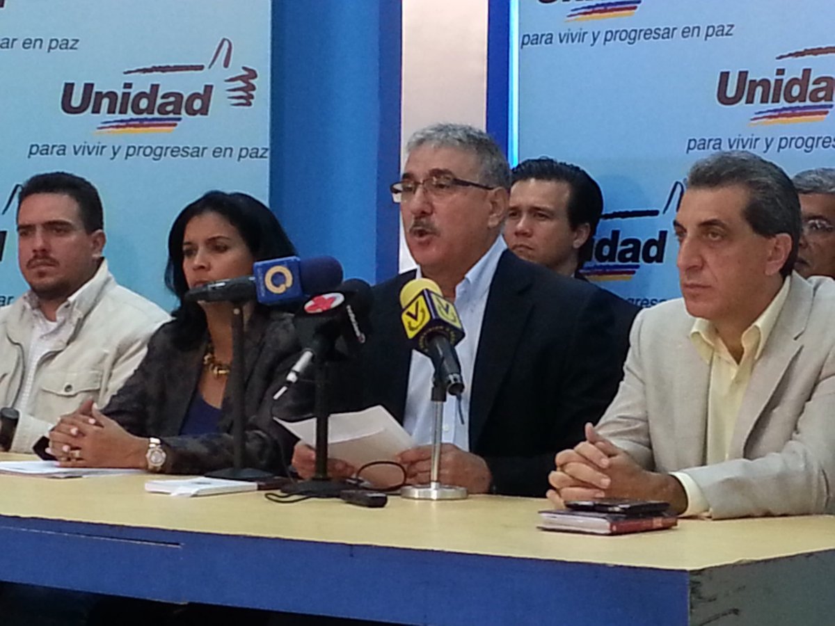 #Portuguesa| Muere en Guanare, su ciudad natal, el exgobernador, exdiputado AN y periodista Iván José Colmenarez Betancourt. Deja un legado :su pasión por reconstruir el país y verlo en libertad. Paz a su alma . #13Enero