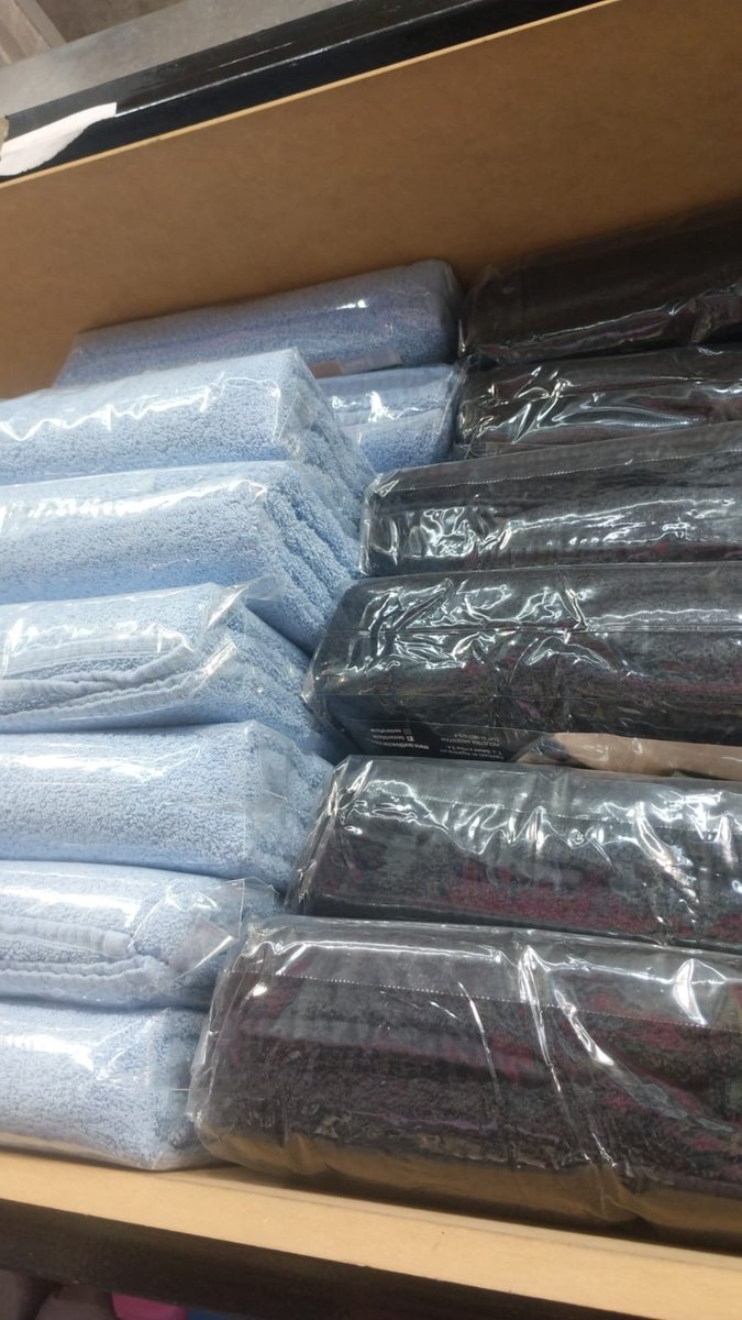 verob66's tweet photo. Si tenes que renovar toallas y toallones, nada mejor wue este kit de Seclar de 550 gr. 100% algodón.
Gruesos, grandes, suaves y absorbentes a
$27.000.
ENVIOS A TODO EL PAIS!!!
#entregados
@FMilanessi
#emprendedores https://t.co/98HZIMuOYZ