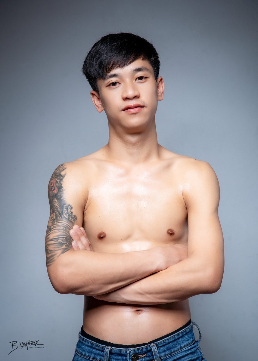 binahook's tweet photo. ชายแท้รับงานอีกคน
หล่อ ขาว หุ่นลีน พร้อมจุกกับ 🍆54 ทรงสวย ขาวอมชมพูสุดๆ 🫣
#ชายแท้รับงาน : @SaitongTe https://t.co/ZxsFmehmli