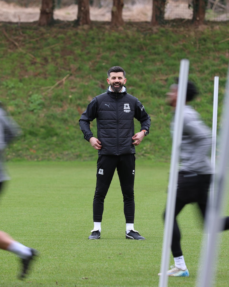 Argyle's tweet photo. Straight to work at Harper's Park 🏃 https://t.co/vhSpEjHelB
