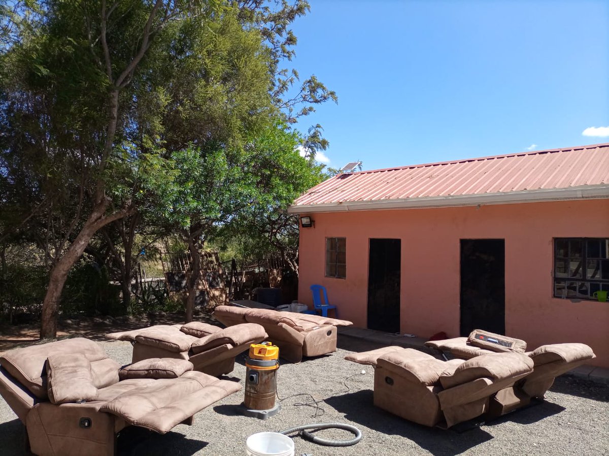 neptunesmtworld's tweet image. ✨ Your Sofas, Fresh and Dry in No Time – Now at 10% OFF! ✨
we bring your furniture back to life with our expert sofa cleaning services.
#SofaCleaning #QuickDrying #HomeCare #NeptuneSmartWorld #CleanHomeHappyHome #LimitedOffer #FurnitureCare #EcoFriendlyCleaning #FastAndFresh