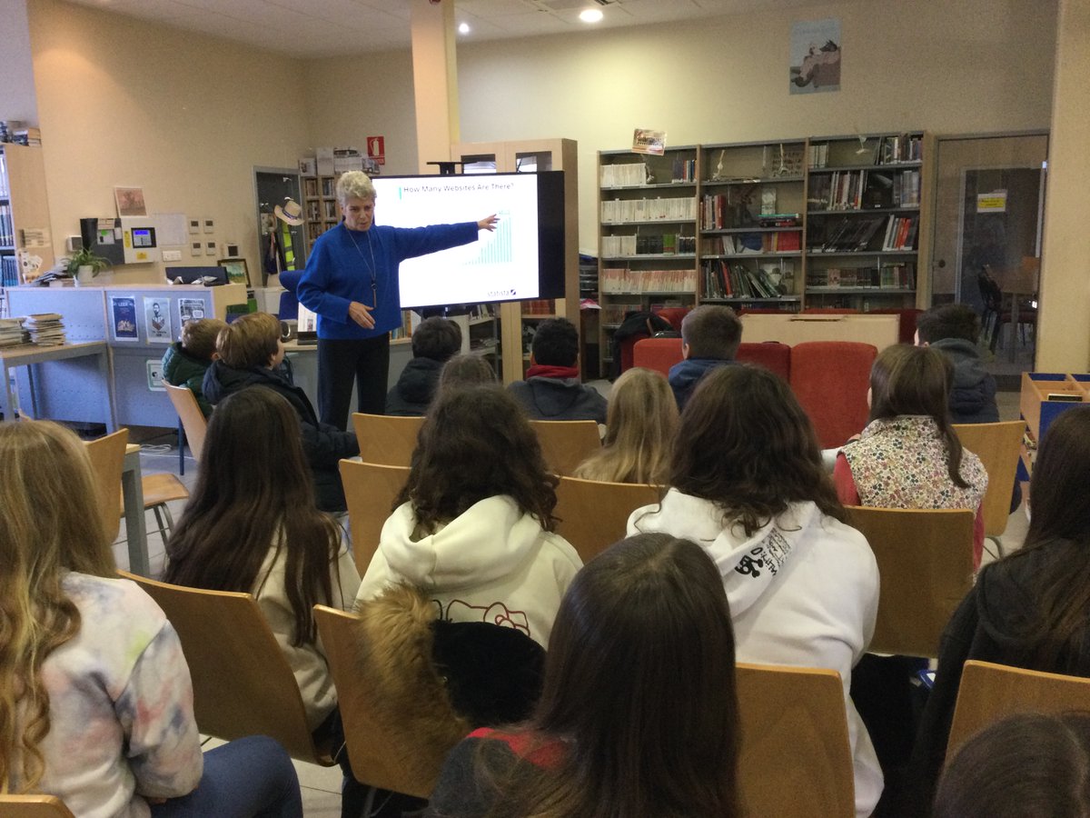 En #AP, les 6e du #lfimoliere apprennent à protéger leur identité numérique, à réfléchir sur la véracité de l’info diffusée sur le Web &amp; la fiabilité des sources... pour un usage responsable du #numérique. Merci <a href="/SylviaDM/">Sylvia 🇺🇦Diaz-Montenegro</a> #IA #EMI #InternetResponsable  <a href="/Mlfpedagogie/">Pédagogie Mlfmonde</a> <a href="/mlfmonde/">Réseau mlfmonde</a>