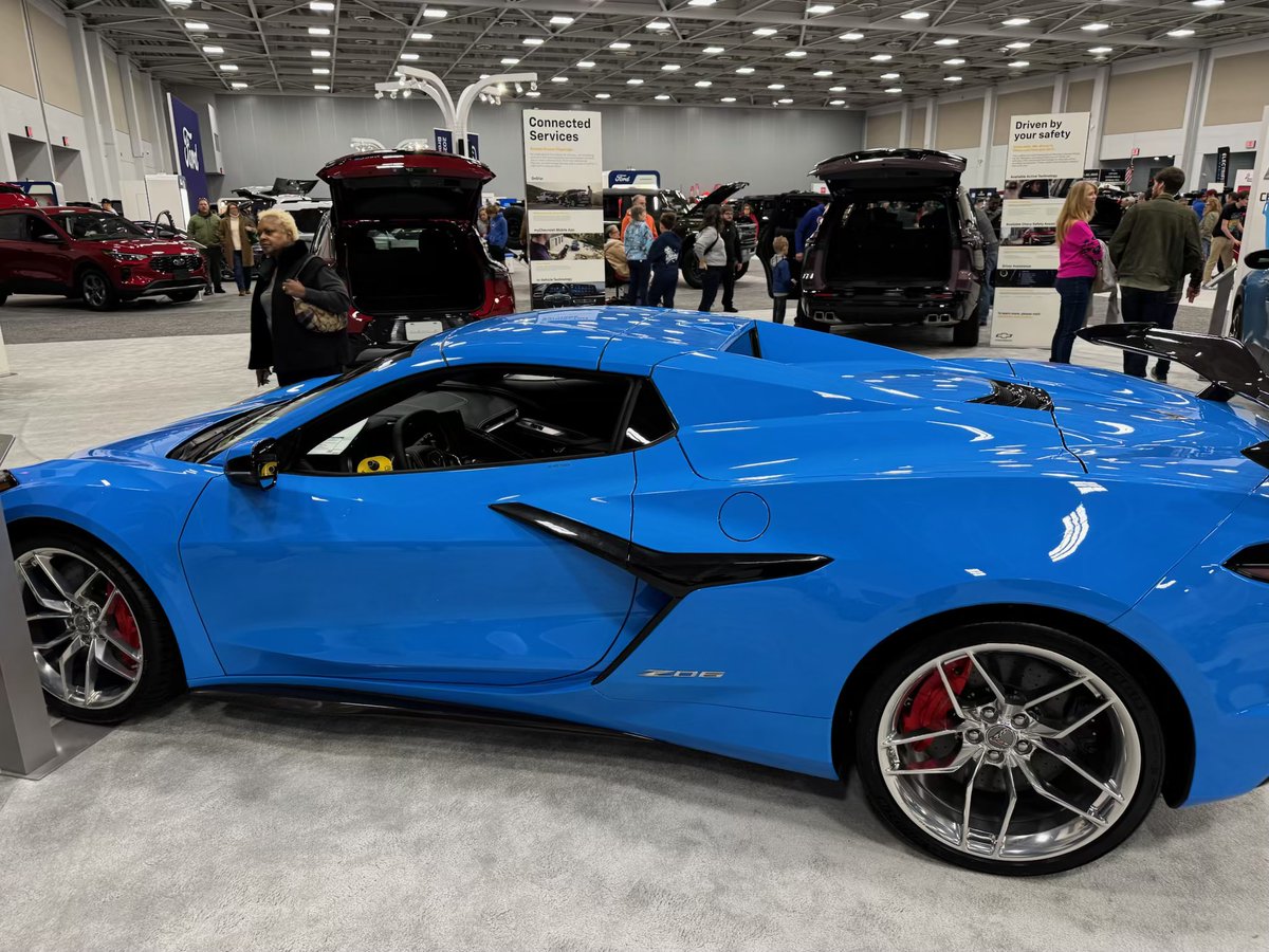 markwertz55's tweet image. Happy Monday to all !
Yes @KeenParts has accessories for this beauty
Give us a call or visit online !
Options for this as well as other #Cmodel #Corvettes are almost endless 🏁
1-844-TOM-KEEN
THATS 1-844-866-5336
CorvetteParts.net
KeenParts.com
#VetteNation 🏁