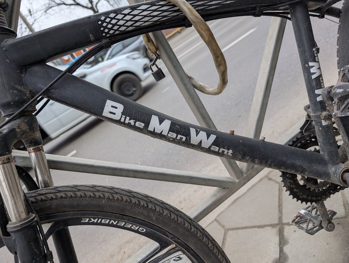 sswebcoder's tweet image. BMW