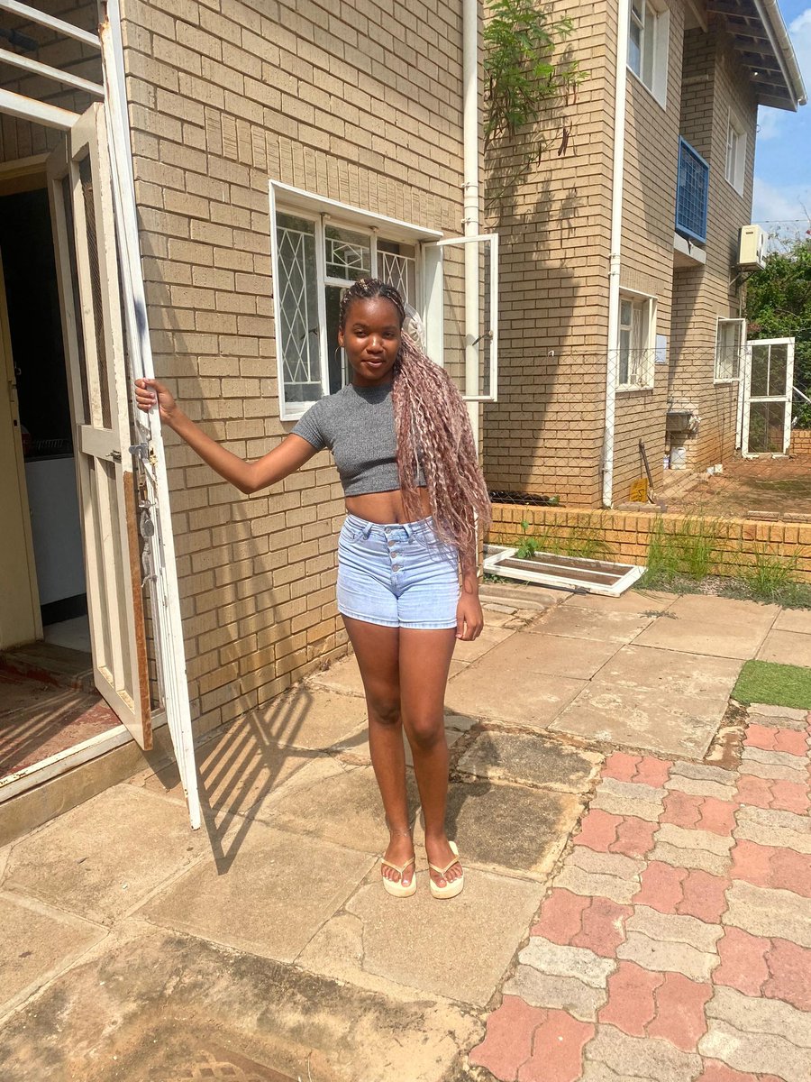yourgirldibamzo's tweet photo. 🦋✨ https://t.co/S2knxakf8O
