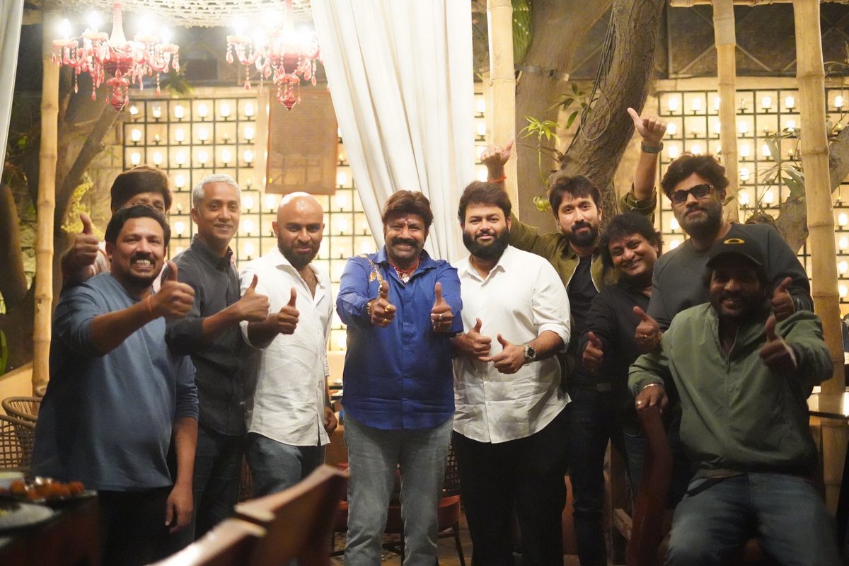 Thank you all for kick starting the year with DAAKU🔥
#NandamuriBalakrishna <a href="/dirbobby/">Bobby</a> <a href="/vamsi84/">Naga Vamsi</a> <a href="/SitharaEnts/">Sithara Entertainments</a> <a href="/MusicThaman/">thaman S</a> @KVijayKartik <a href="/venkataction1/">venkat@action director</a> <a href="/Yugandhart_/">Yugandhar T</a>