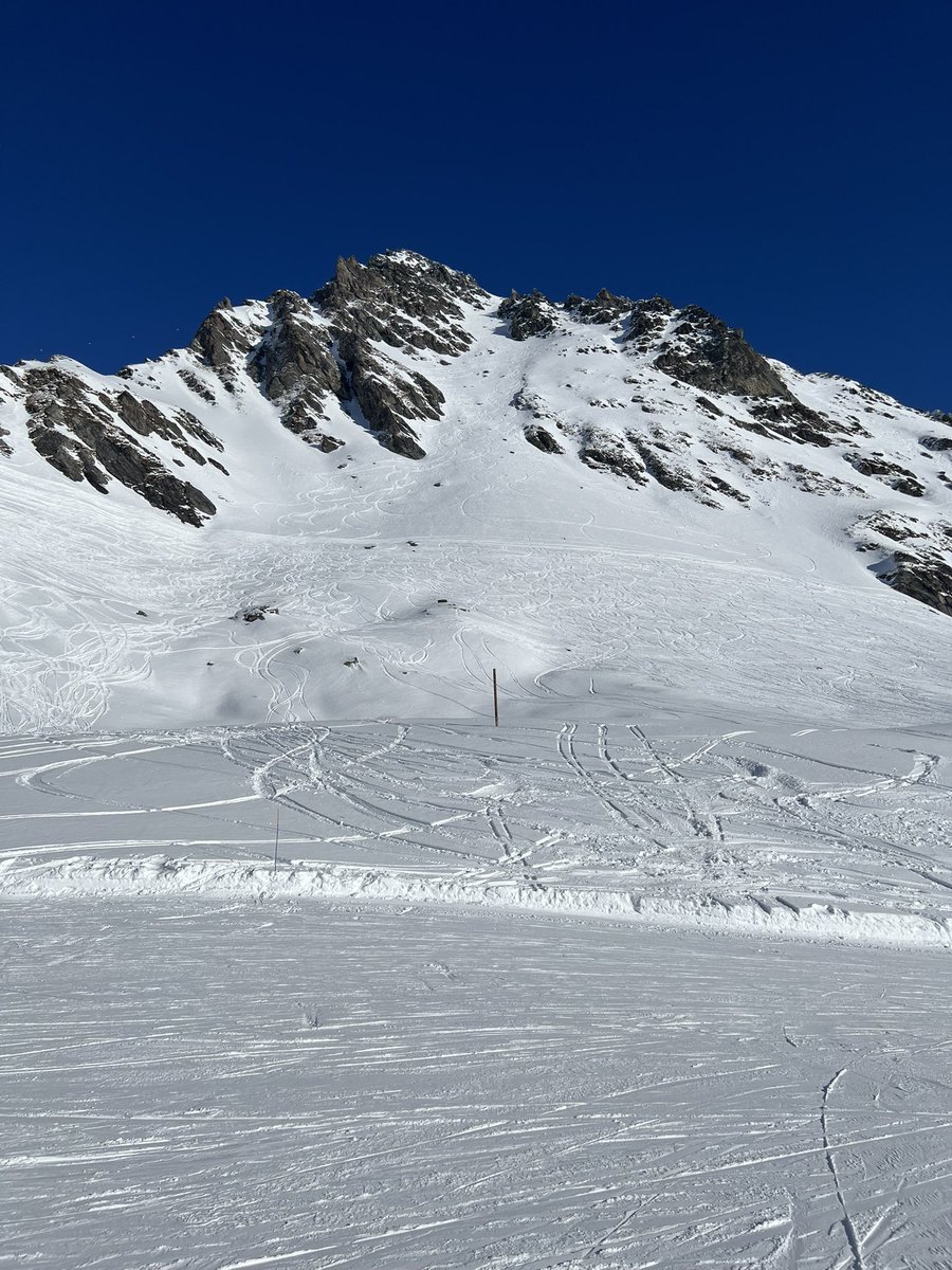 redsnail's tweet image. Bluebird day in Verbier, Swiss Alps.