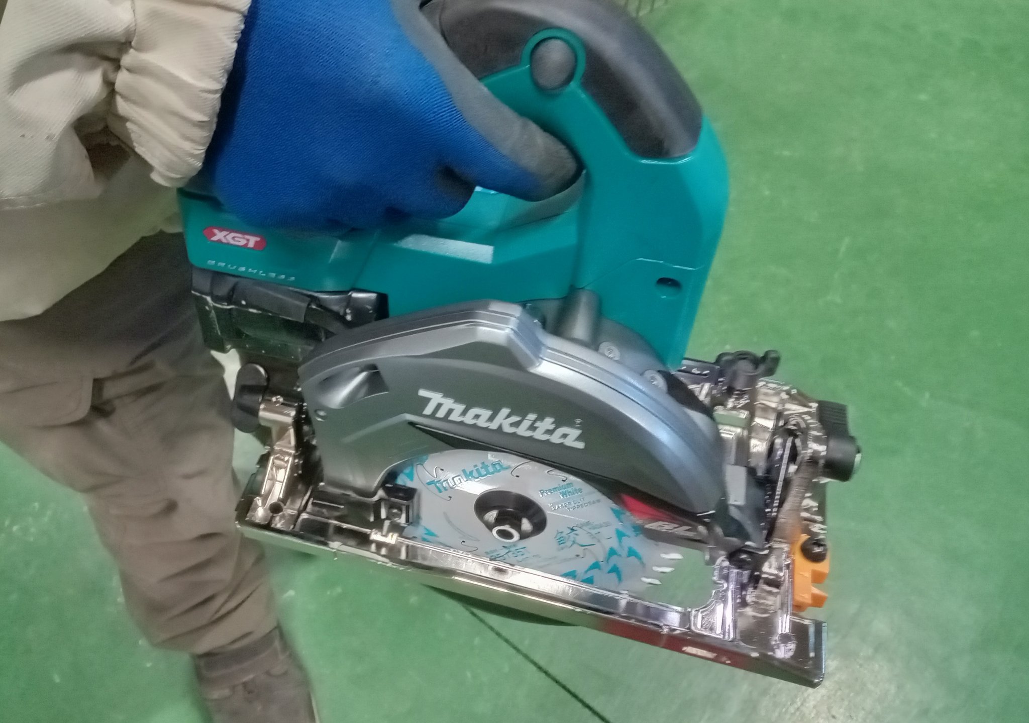まいどぉ〜🤗柴商です🥳 『マキタ』充電式40Vmaxオービタル