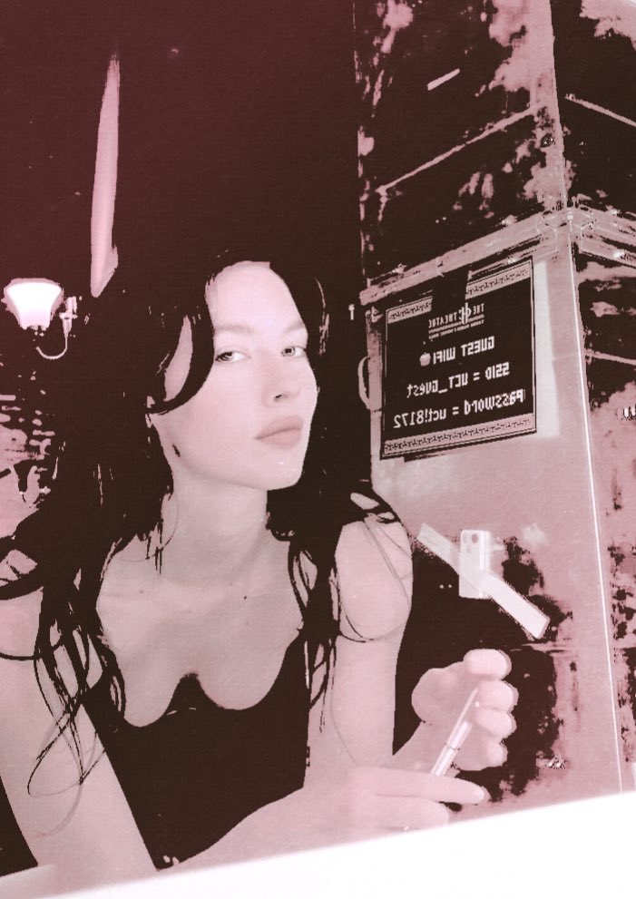 𑣲 ᅠ 𝐛𝐫𝐢𝐠𝐡𝐭𝐞𝐬𝐭 ⋆ 𝒔͟𝒕͟𝒂͟𝒓͟𝒌 ᅠ .ᐟ tweet media