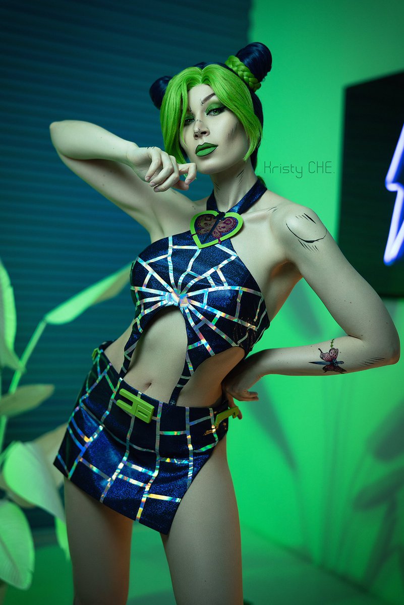 kristy_rein_'s tweet photo. Ora Ore!!! Jolyne Cujoh is here 🦋💚 

#JoJo #JolyneCujoh #Jolyne #JolyneCosplay #StoneOcean 
#ジョジョの奇妙な冒険 #ジョジョ #空条徐倫 #徐倫 #ストーンオーシャン https://t.co/0mDzFgpB9B