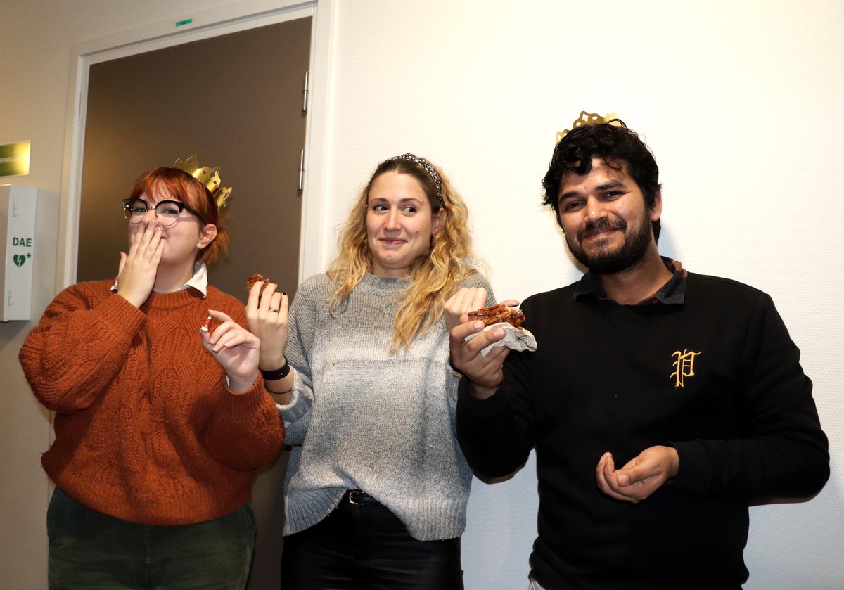 cnrs_ibmp's tweet image. Last Friday, IBMP held its Annual General Meeting, celebrating a year of achievements and future goals. The event concluded with the festive tradition of sharing the Galette des Rois—a perfect blend of science and camaraderie! 🧬👑✨ #AnnualMeeting #TeamScience