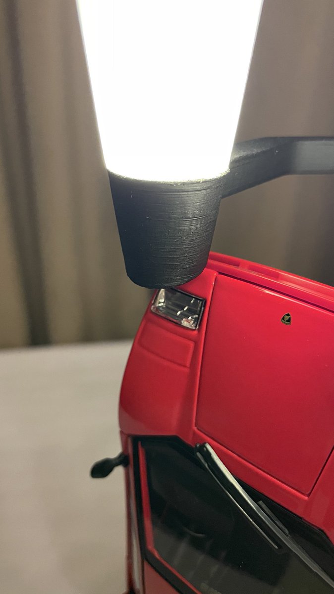 SupremeKarak's tweet photo. Love this lamp https://t.co/62wqQ0xZNU