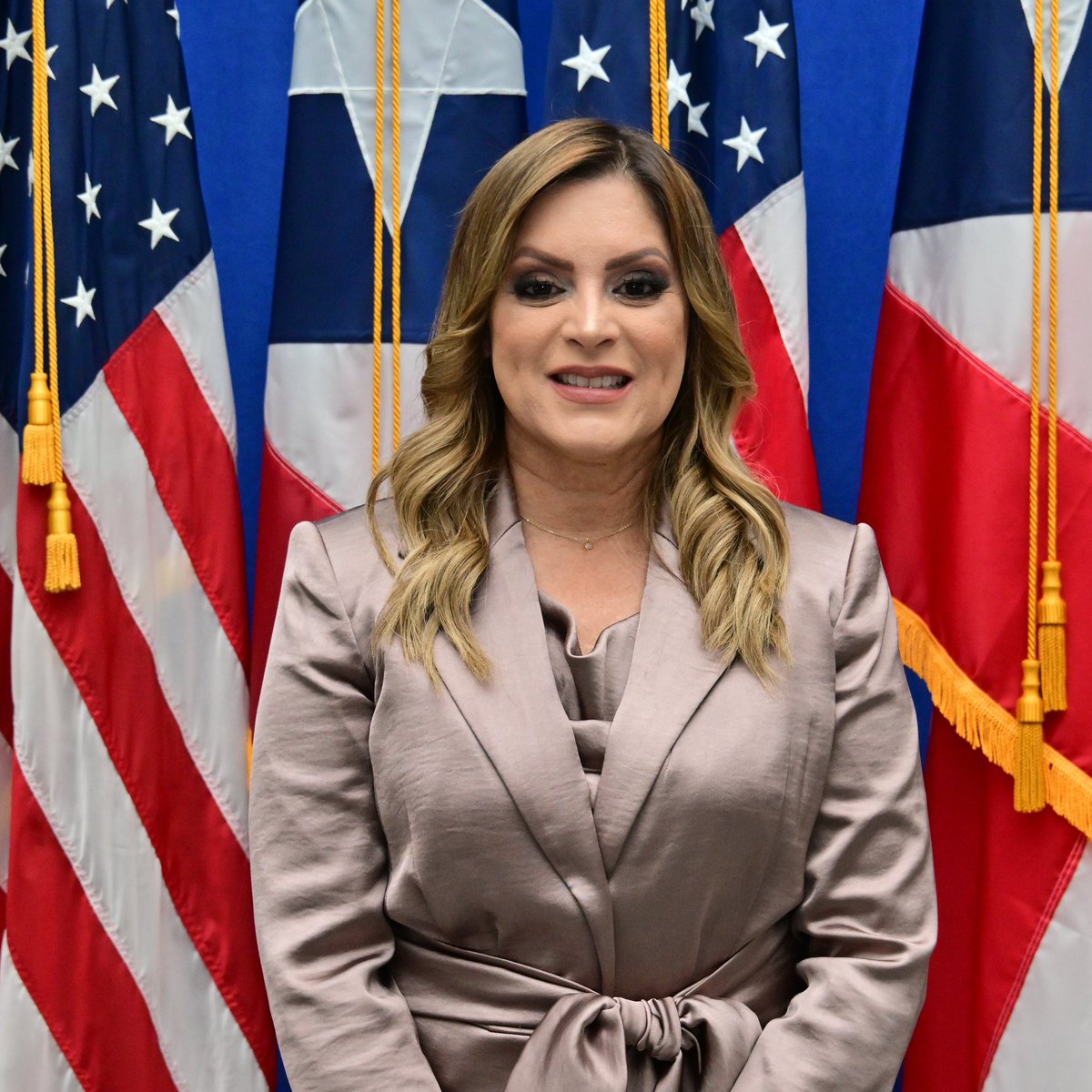 LeninPR's tweet photo. AHORA: La designada a dirigir el Fondo del Seguro del Estado Enid Ortiz ya había enfrentado problemas en el 2020 en esa corporación pública. https://t.co/JyR1QWtmkV