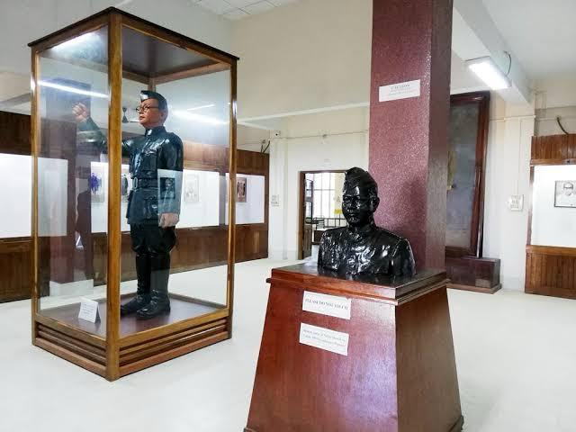 ImphalAPD's tweet photo. Manipur played a crucial role in India's Freedom Struggle, with the INA flag first unfurled in Moirang on April 14, 1944. Visit the INA Museum to explore the legacy of Netaji Subhas Chandra Bose. #Moirang #INAMuseum #Manipur #FreedomStruggle
@AAI_Official @aairedner @MoCA_GoI https://t.co/YvOYdNYtbo