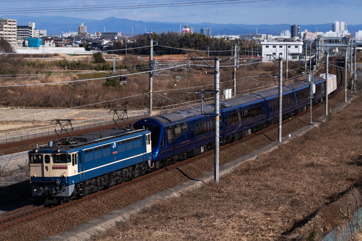 tomatoo1603's tweet photo. 2025 1/13
9863レ
EF65-2092+伊豆急行2100系+マニ50-2186 https://t.co/IaXsh2QS0o