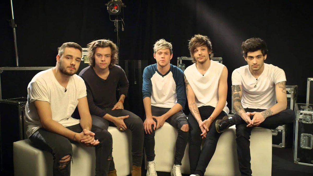 oned_memoriesx's tweet image. "are you ok?" no, i miss ONE DIRECTION