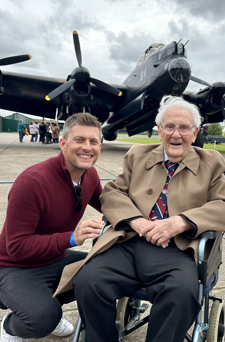 jonnycrackers82's tweet photo. Saddened to share the news that dear Ray Parke, WWII Bomber Command veteran, sadly passed away this weekend aged 99. Ray flew as a Flight Engineer with No.218 Sqn on Lancasters, surviving a tour of 40 Ops aged just 19.
A privilege to get to know Ray - another hero gone 🫡 https://t.co/zuiwQnjoYV
