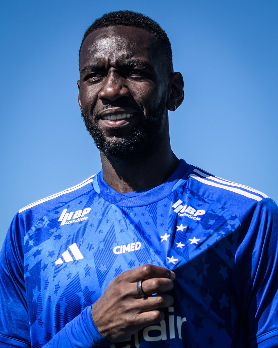 YannickBolasie's tweet photo. Good Dia 

1️⃣1️⃣ @Cruzeiro 🇧🇷🦊💙 https://t.co/WT1c0wJ9QJ