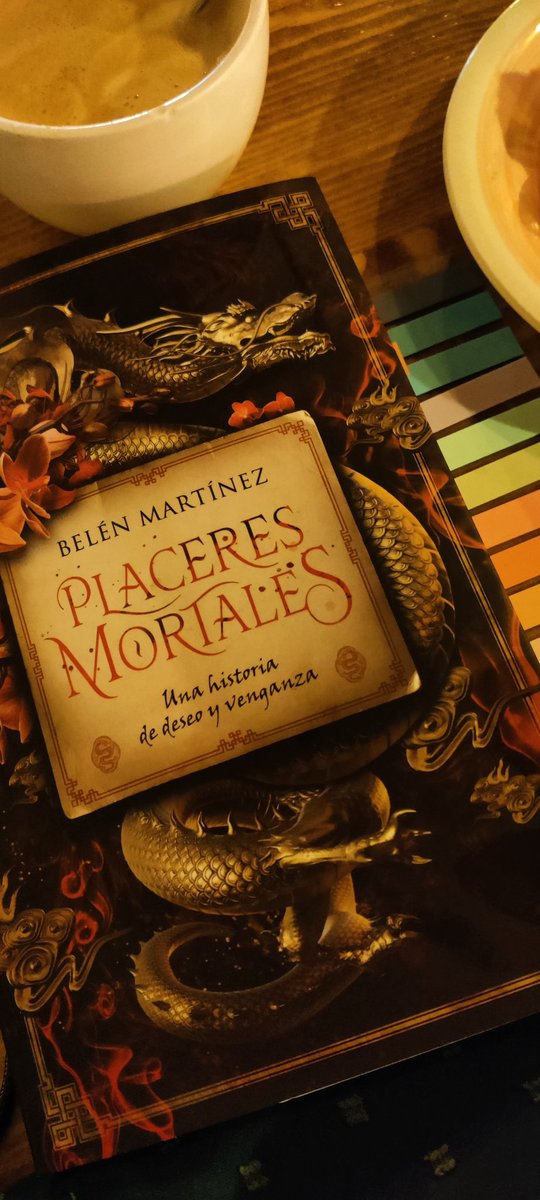 Sorpresa muy placentera de este principio de año (salió en 2024 pero me lo tomo con calma).
Escritora española, historia que atrapa desde la primera página y ambientación de inspiración asiática.
Primera cosa que leo de <a href="/BelenMartinezS/">🌺Belén Martínez🌺</a>, pero no será la última.
Edita Umbriel.