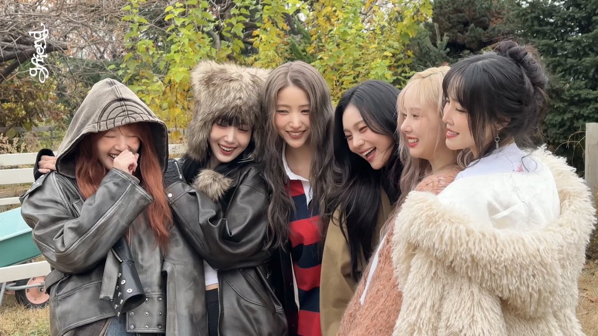 they're so beautiful☹️