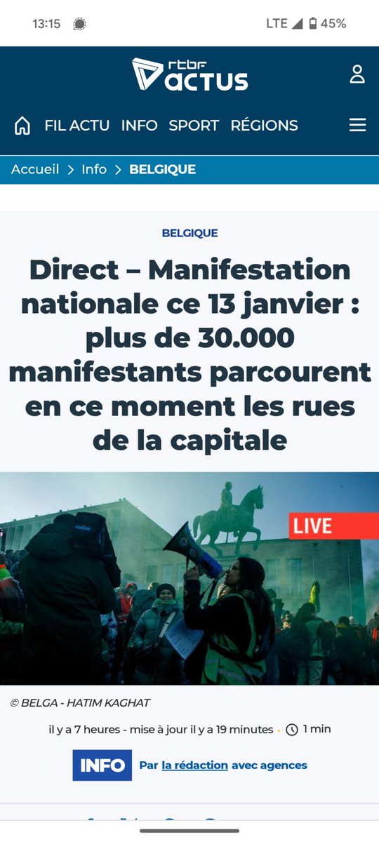 CscFemmes's tweet image. 💨Action des Femmes CSC au sein de la Manif pensions de ce jour :  STOP à l'enfumage ! 😤
Nous voulons des pensions justes qui permettent aux femmes âgées de ne pas sombrer dans la précarité ! 
💚✊🏽💜