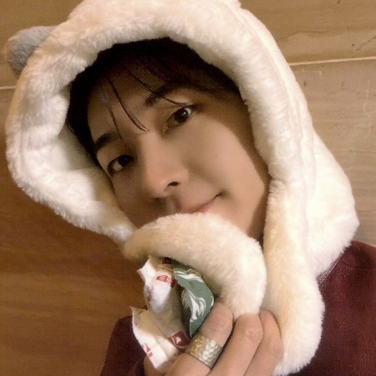 원우가 있으면 아무리 추운 겨울도 따뜻하긴 개뿔 얼어 죽을 것 같아 개추워 미안 원우야