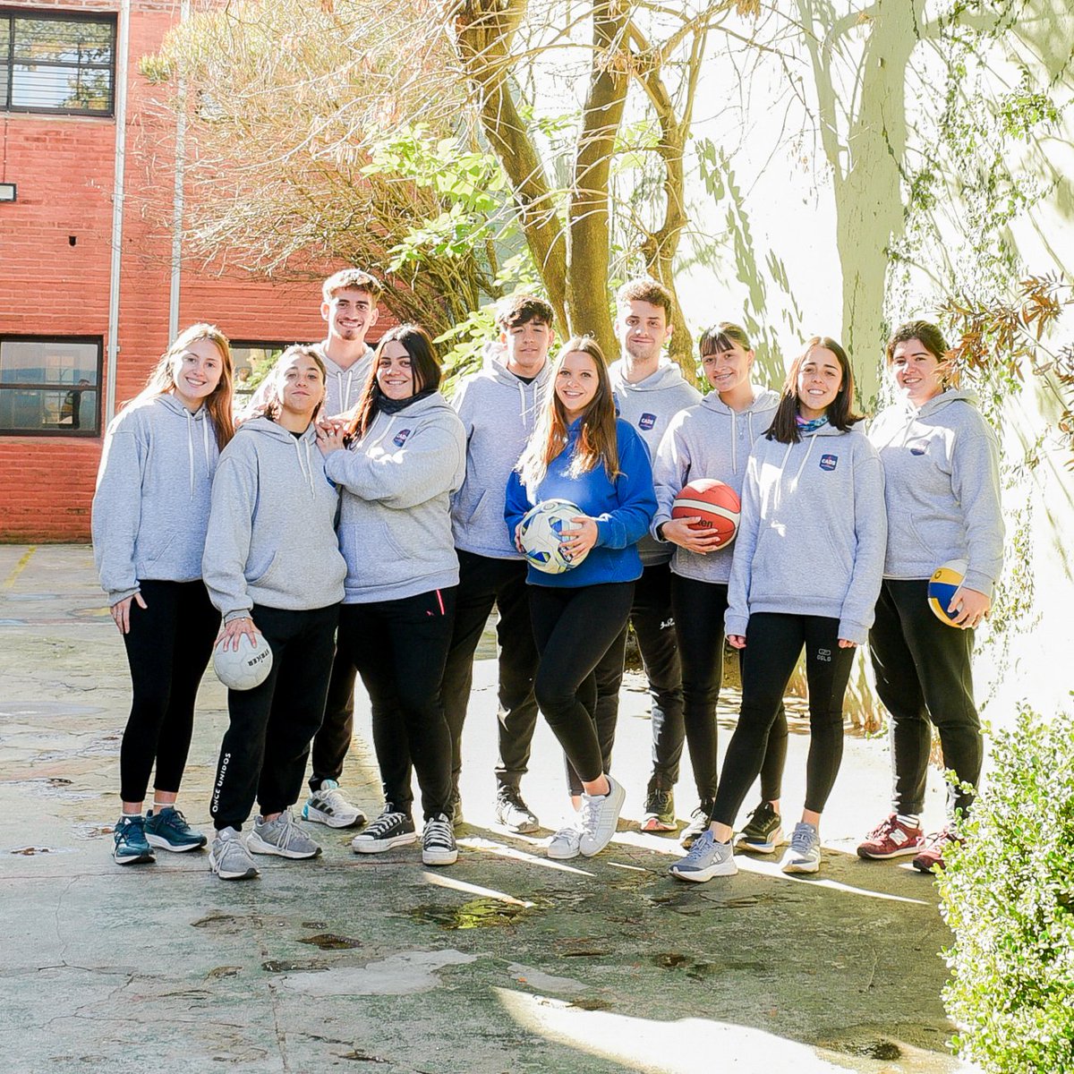 Formate como profesor/a de Educación Física y avanzá hacia un futuro laboral completo de oportunidades. 
superiorcads.edu.ar/Profesorado-de…
#SuperiorCADS