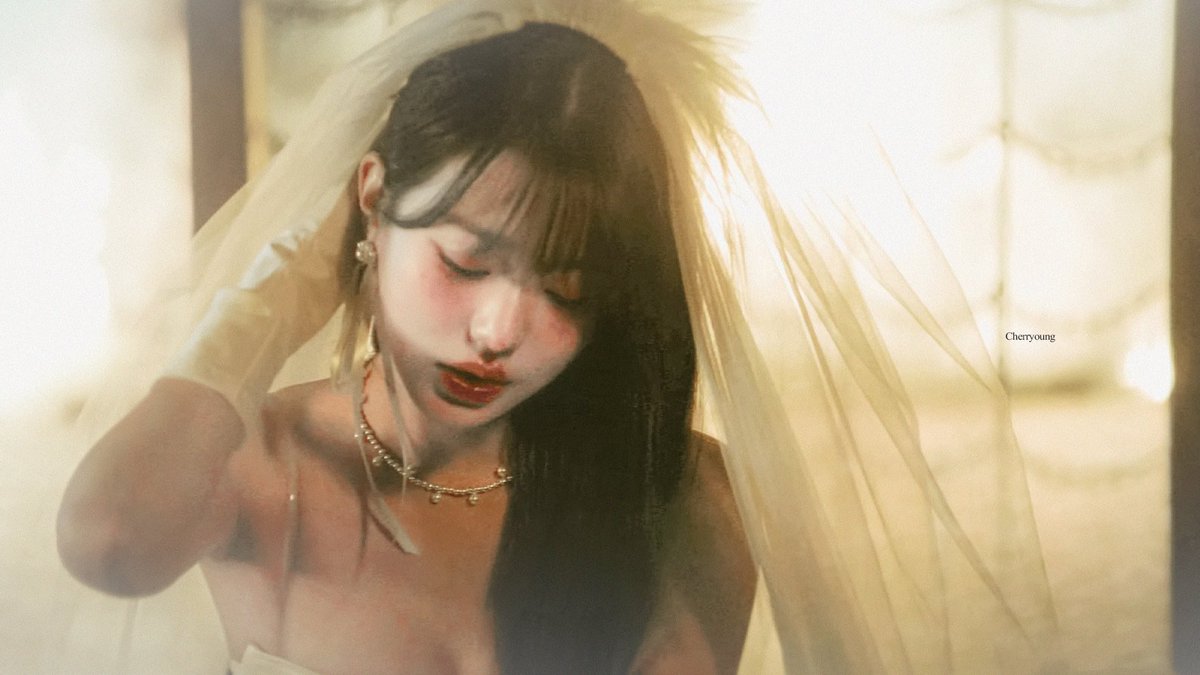 Cherryoung_wy's tweet photo. 👰🏻 #장원영 https://t.co/l7ooerKAgC