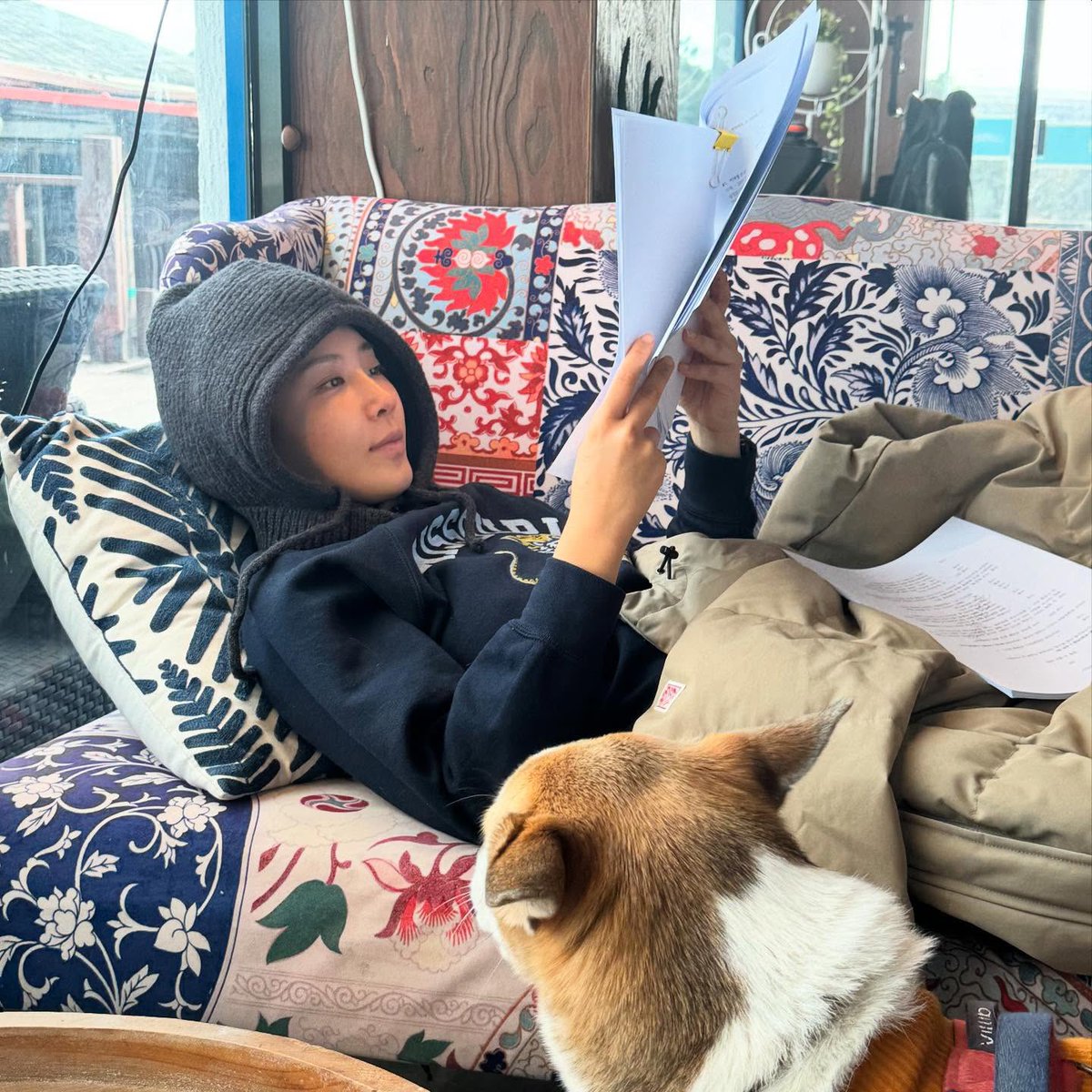 YuriBraziI's tweet image. [#YULSTAGRAM] 13.01.25 | Atualização de Yuri no Instagram.

“📚📖🍊 Feliz ano novo saudável”

#권유리 #KwonYuri #GirlsGeneration