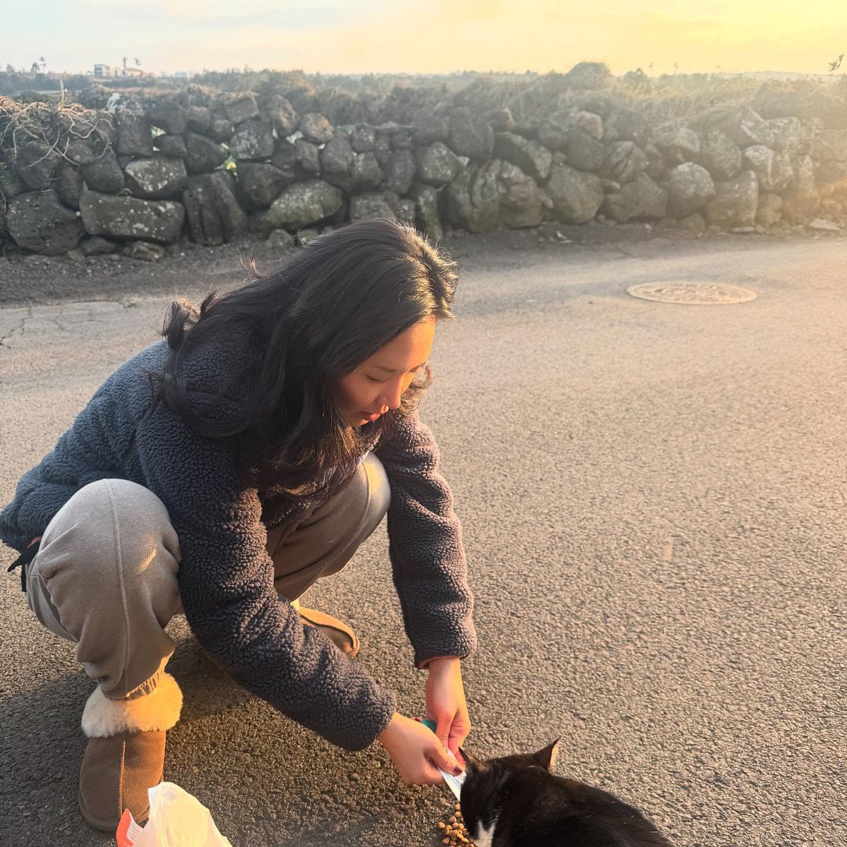 YuriBraziI's tweet image. [#YULSTAGRAM] 13.01.25 | Atualização de Yuri no Instagram.

“📚📖🍊 Feliz ano novo saudável”

#권유리 #KwonYuri #GirlsGeneration