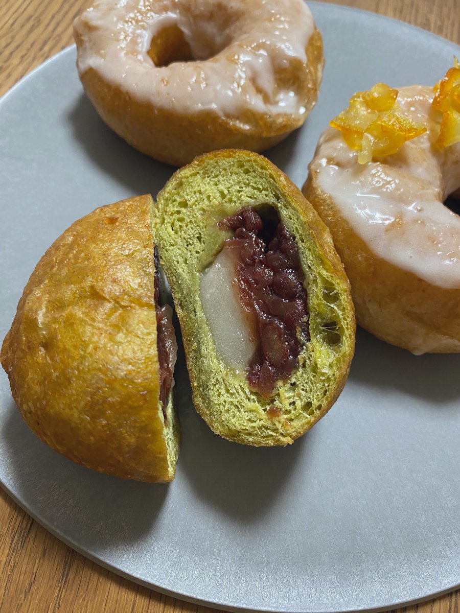 donuts_7's tweet photo. ドーナツ＋3コ＝11コ目◎
今回がお引越し前最後のハグジードーナツになるかな🥺たのしいおいしいドーナツをありがとうございました🥰また行きます！ https://t.co/7MIyPrOjSq