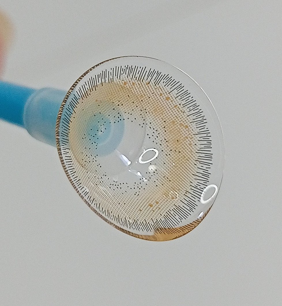 Ini sih softlens natural tapi ada gradasi tipisnya yang bikin look mata keliatan ✨cantik✨

Bisa pilih sampe minus 6 juga loh!