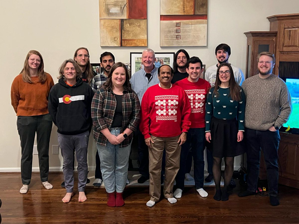 TT lab's holiday party: from goofy gifts to heartfelt memories!🎄🎉The Xtals Awards reminded us of our incredible year together – challenges, victories, lessons learned, and everything in between. Here’s to a fabulous 2025!✨#LabLife #HolidayVibes
