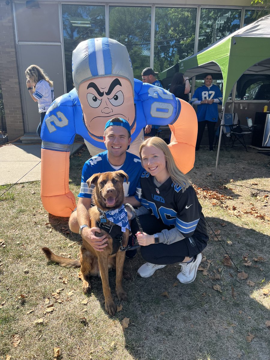 BMruzik30's tweet photo. @dannierogers___ Our pup has gone with us to every home game tailgate this season, he’s been going ever since we adopted him at 3 months old. Ace is a proud member of The Pride Unleashed, too 😊 https://t.co/BSmMoH2aAf