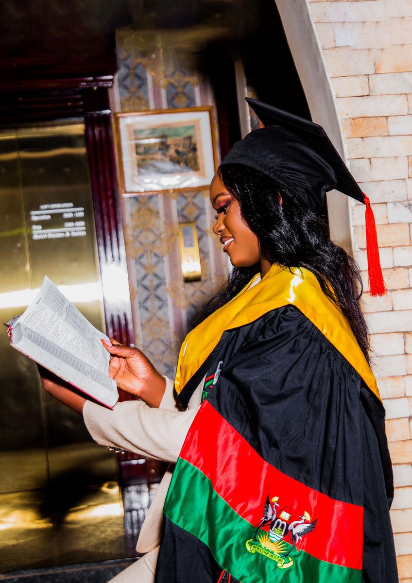 jkldolphins's tweet photo. A whole Engineer!🥳🎓📚 
Congratulations @generous_grant upon your degree in Bachelor of Information Systems &amp; Technology from @Makerere! Onwards &amp; upwards https://t.co/lJ4XJgOfnx