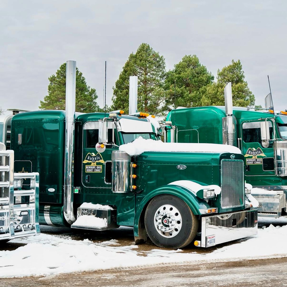 PeterbiltMotors's tweet photo. Show off your Peterbilt this winter! Send us your best snowy truck photos at the link below for a chance to be featured on our page. Let's see how you roll in the cold!

https://t.co/vqWd5e6oU6

#Peterbilt #PeterbiltTrucks #PeterbiltPride #ClassPays #Winter https://t.co/aSri8bvDXZ