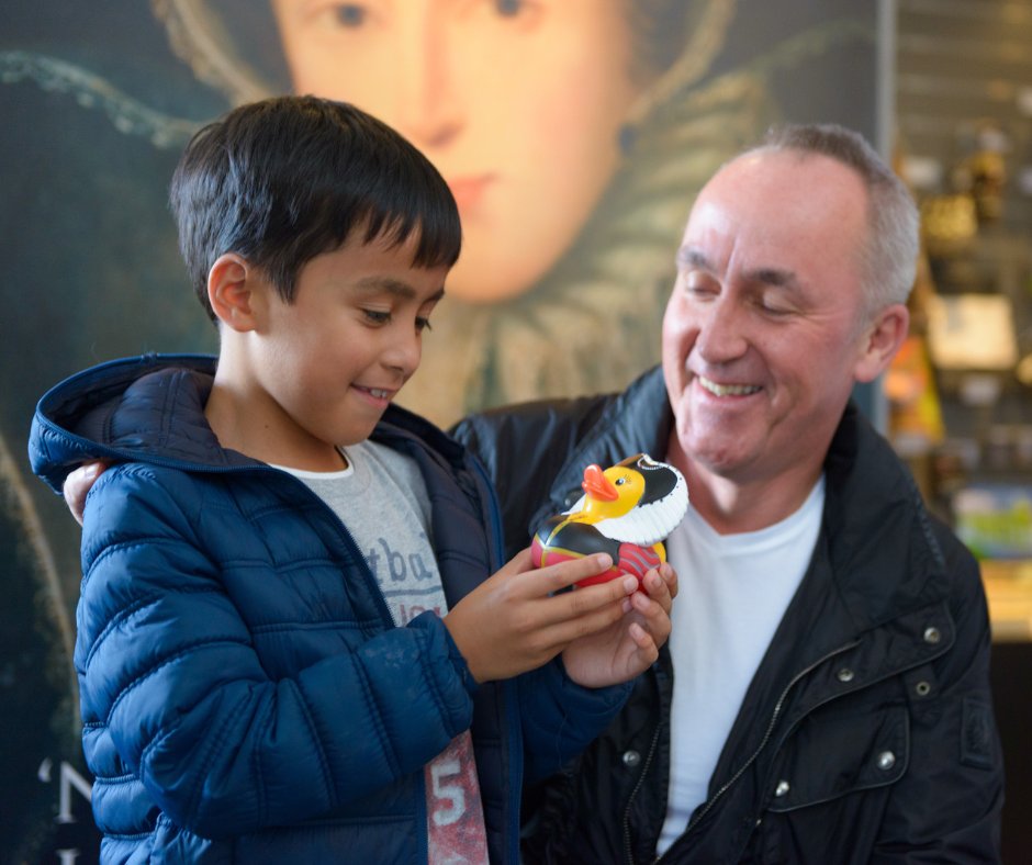 We wish you a quacking #NationalDuckDay! Check out our range of historical ducks - including the fabulous Mary, Queen of Ducks, as well as our new dragon and unicorn ducks!

Find a delightful duck pal at stor.scot/collections/du…