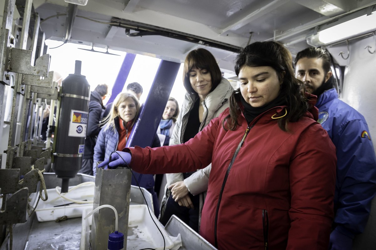 🌊⛴️ El IEO inicia una campaña para evaluar el impacto de la DANA en el ecosistema marino.

La ministra de <a href="/CienciaGob/">Ministerio de Ciencia, Innovación y Universidades</a>, junto a la presidenta del <a href="/CSIC/">CSIC</a>, ha visitado esta mañana el buque. 

➡️ bit.ly/3PwEmCI