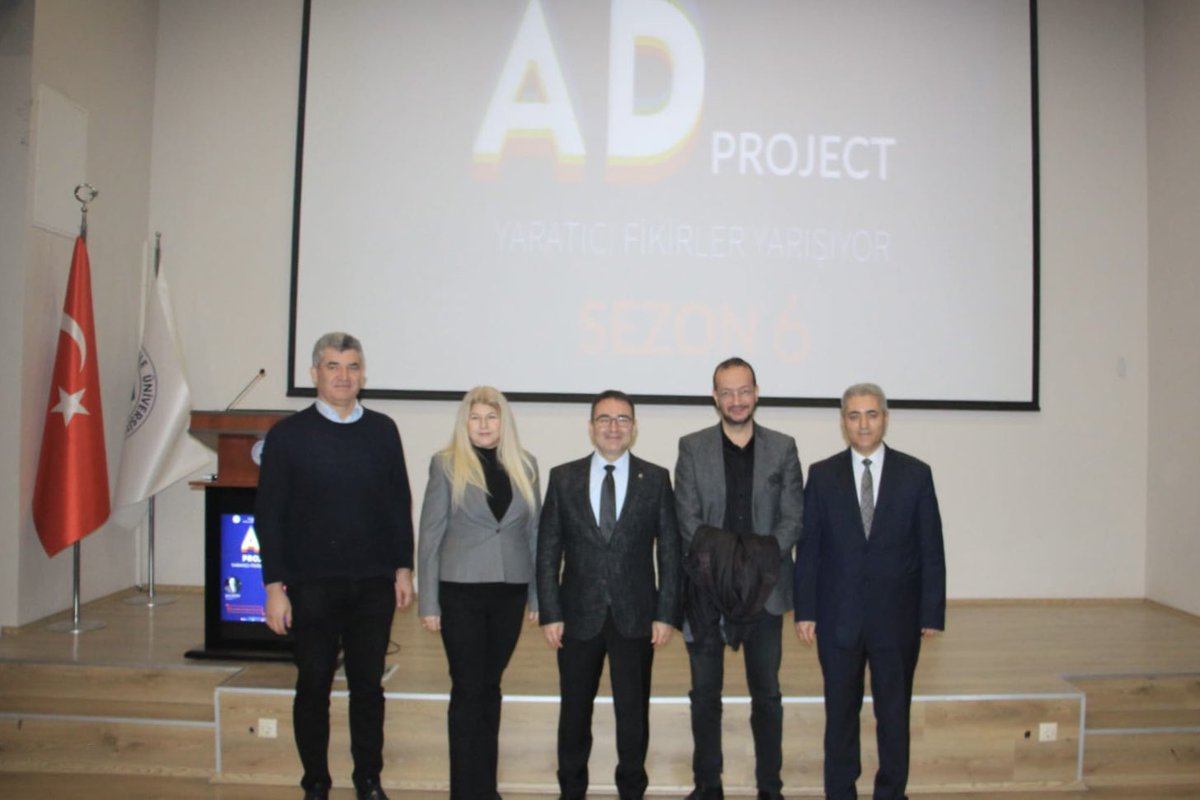 pau_ilef's tweet photo. Etkinliğimizin açılış törenine katılımlarından dolayı, Turizm Fakültesi Dekanı Prof. Dr. Serkan BERTAN’a, Hukuk Fakültesi Dekanı Prof. Dr. Hülya KABAKÇI KARADENİZ’e ve Fen Fakültesi Dekanı Prof. Dr. Yakup KASKA’ya teşekkür ediyoruz 🙏

@pauedutr https://t.co/Z8zlqO16id