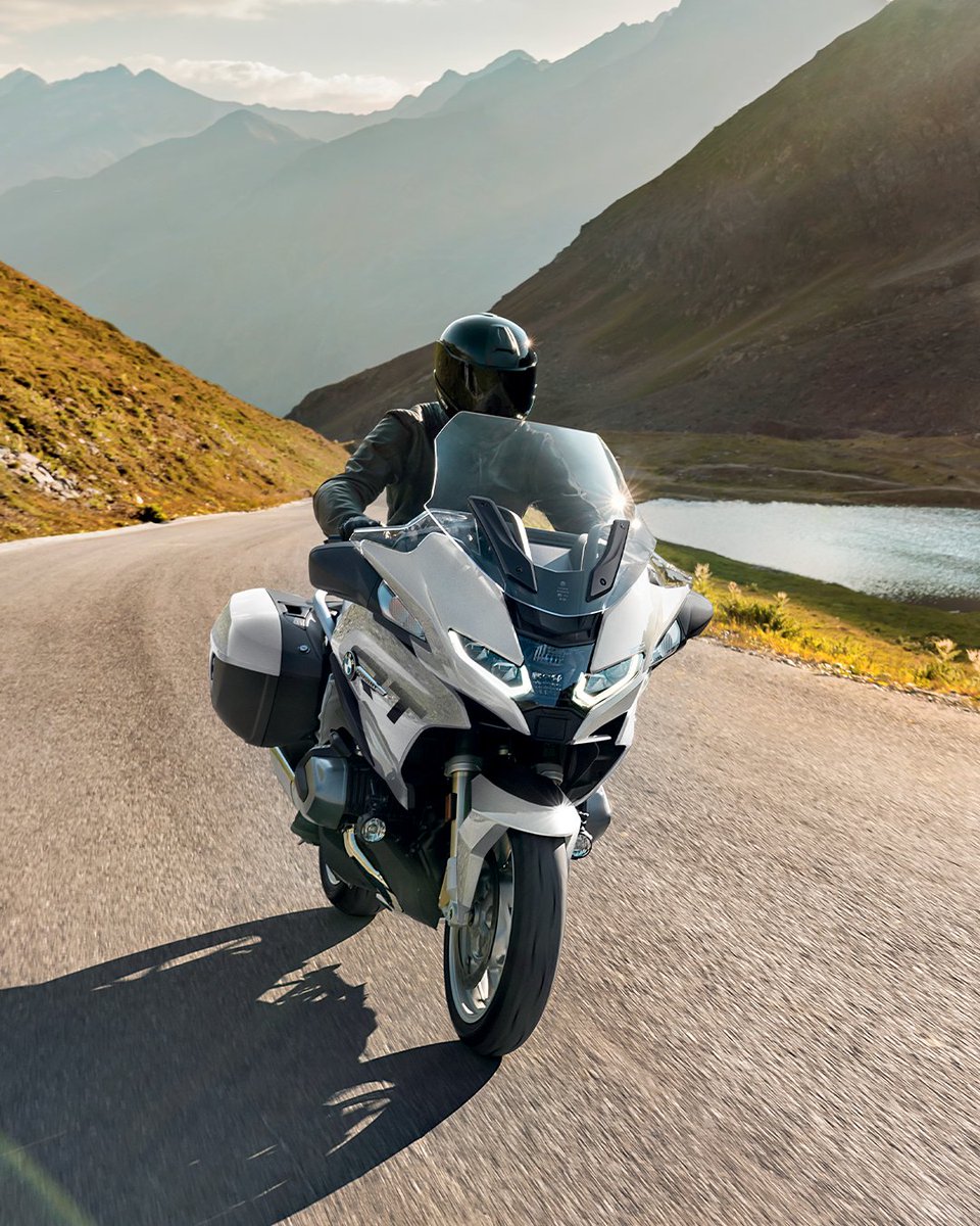 BirindelliAuto's tweet photo. Nata per portarti lontano, ideata per trovare la libertà. Scopri la BMW #R1250RT e lasciati guidare oltre ogni confine: https://t.co/UolewETeNl
Scopri di più nella nostra concessionaria di Livorno in via delle Cateratte 92
#RideAndShare #MakeLifeARide #BMWMotorrad https://t.co/jng58IFUPb