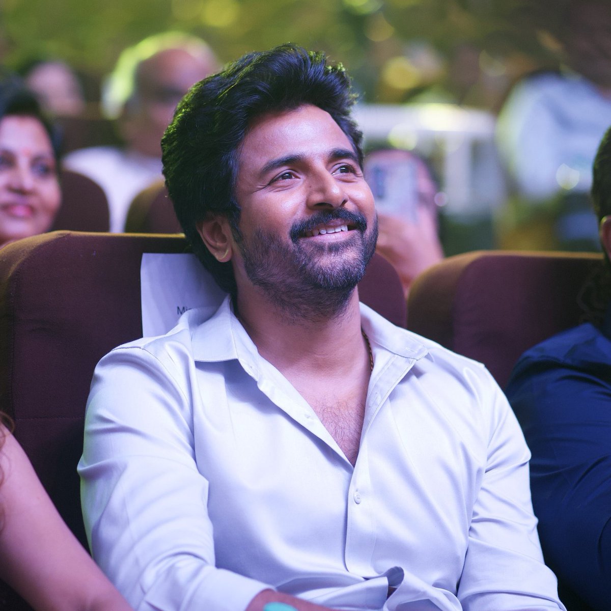 veguli_'s tweet image. Tomorrow,  SK PONGAL 🥳🔥

#Don - 10 am Kalaingar TV
#Nammaveettupillai - 11am Sun TV
#Mrlocal - 1 pm K Tv
#Amaran - 5.30 PM StarVijay 
#Remo - 6.30 PM Jaya TV